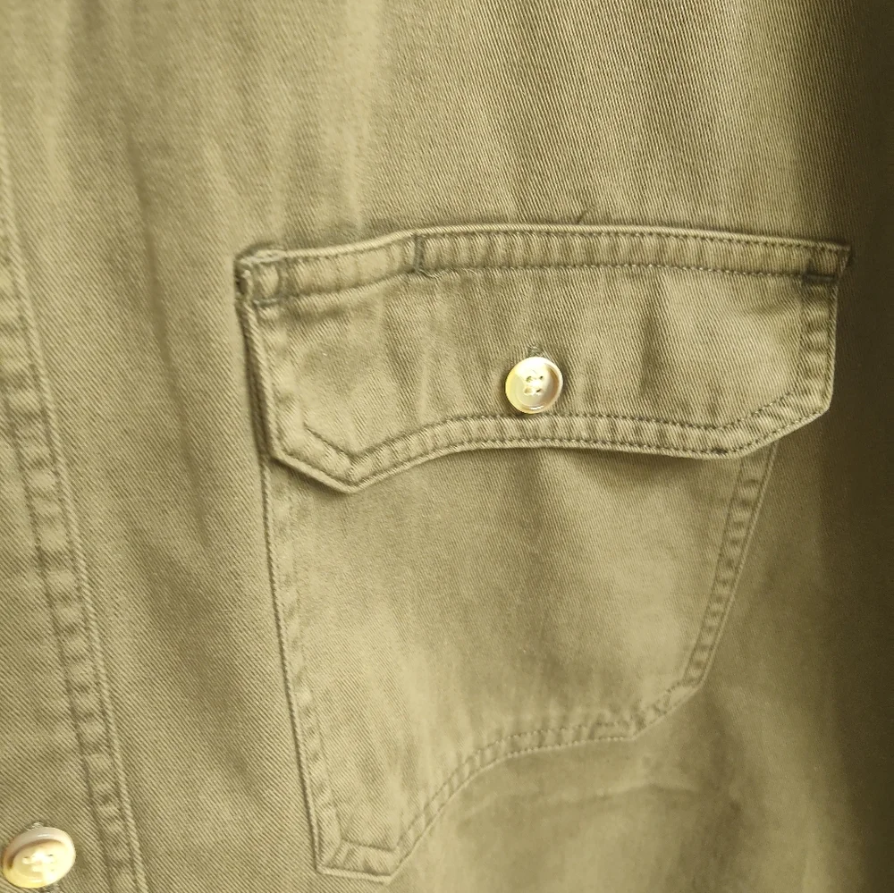 Men's Olive Green Button-Up Shirt - Picture 3 of 4